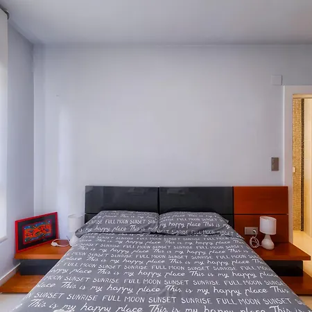 Centro / Internet / Parking / Aire Acondicionado Apartman Elche